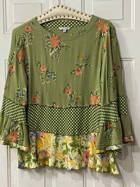 John Mark Sz L Tiered Blouse 3/4 Bell Ruffle Sleeve Embroidered Floral/Polka Dot